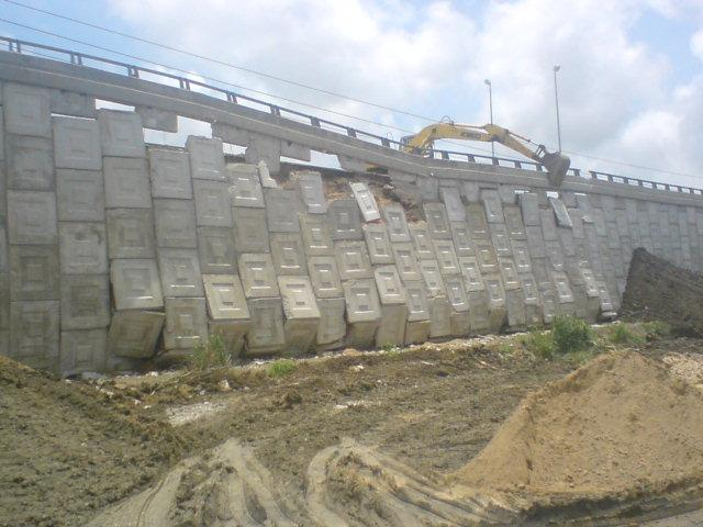 Se colapsa el paso a desnivel del Libramiento Altamira